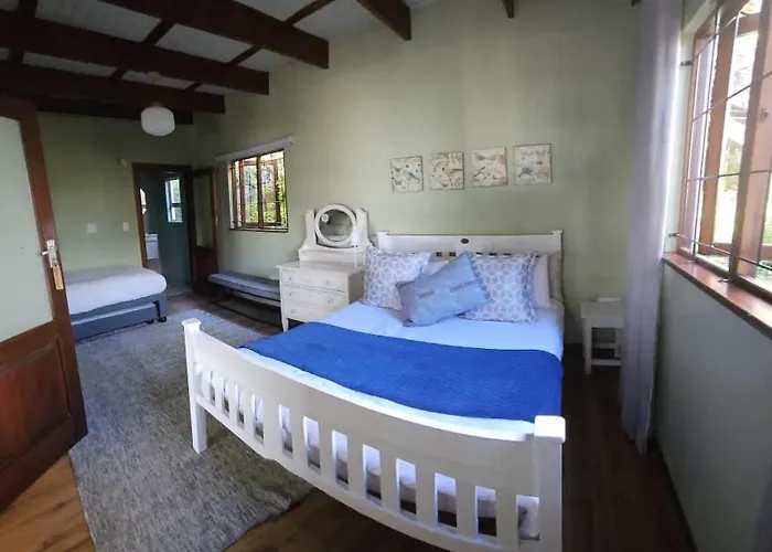 Wilderness Beach House Backpackers Lodge